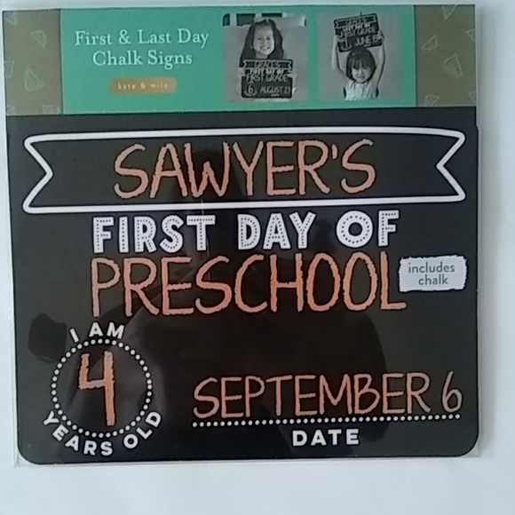 🧜♀️🆕Nwt first and last day sign - Picture 1 of 4